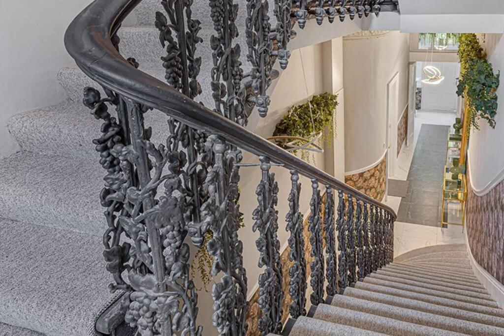 Brilliant 3 Bedroom'S Apartment In Hyde Park With Elevator - 1 Flight Of Stairs Only London Exterior photo